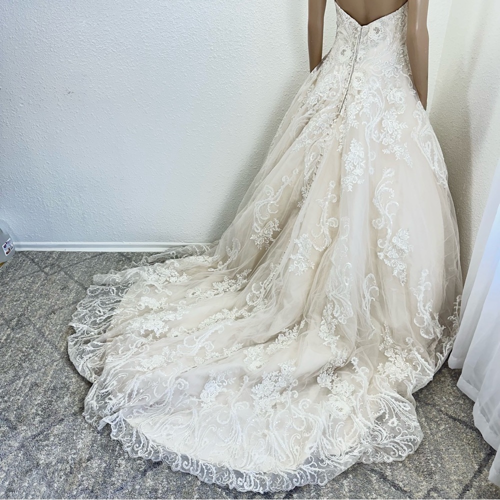 Allure Bridals Gown 9413 champagne ivory size 12 sweetheart princess - Picture 16 of 17